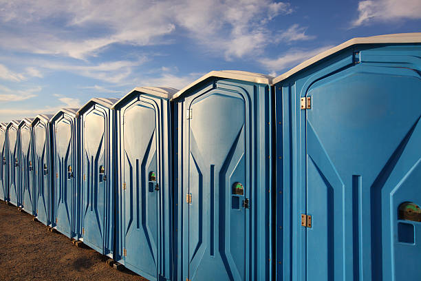 Best Restroom Trailer for Weddings  in Escatawpa, MS